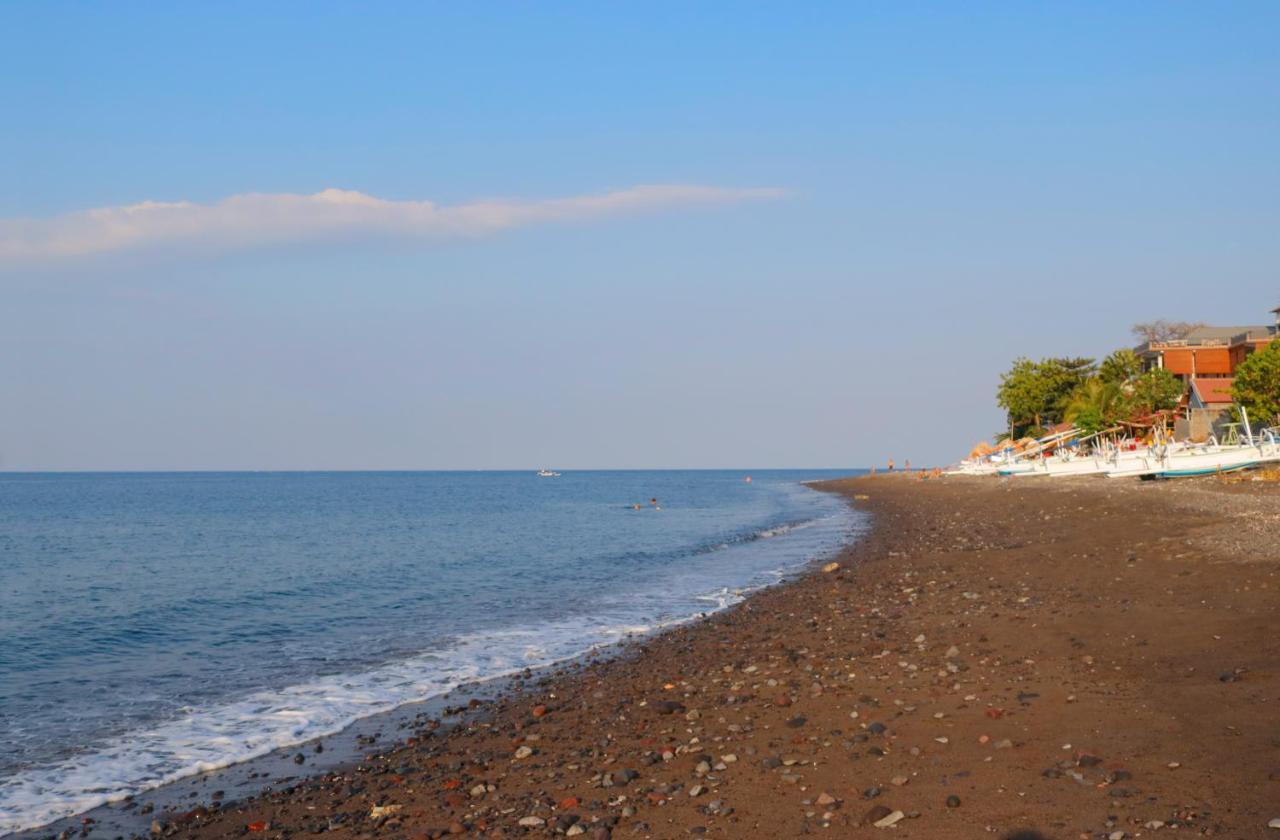 Valomia Beachfront Amed Exteriör bild